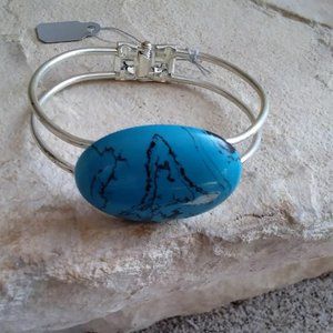 Hinged Bracelet with Turquoise/resin Cabochon